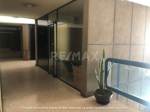 Imagen 5 de 14 de 137330 Anthony 04244338703 Venta Centro Comercial Av Bolivar