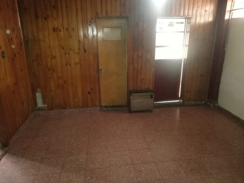 Imagen 4 de 11 de Ph De 4 Ambientes, 80 M2 A Refaccionar, Excelente Ubicación.
