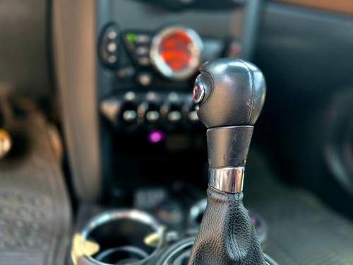 Mini Cooper 1.6 S Hot Chilli . At