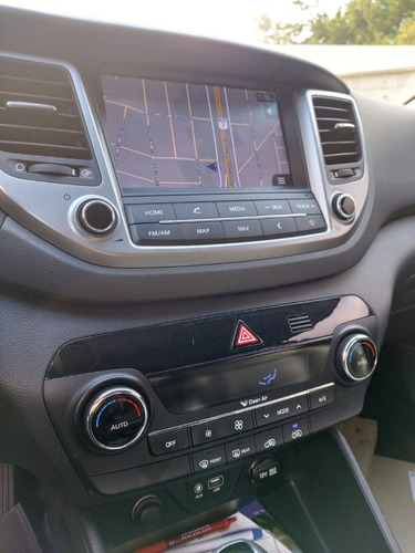 Imagen 10 de 12 de Hyundai Tucson Full Premium 2.0 Crdi 4wd