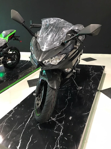Imagen 15 de 22 de Kawasaki Ninja 400 Abs Negra 0km 2023