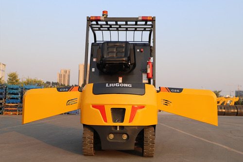 Autoelevador Liugong Eléctrico Bateria Plomo / Litio 2500kg
