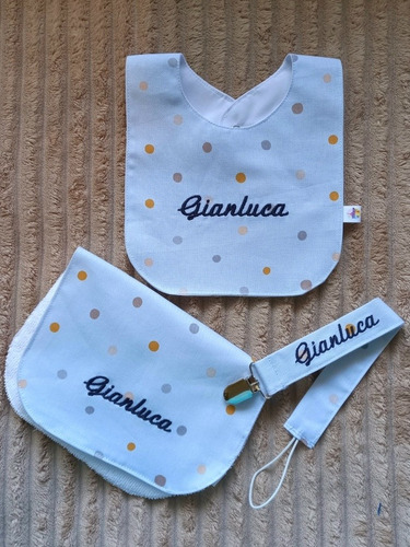 Ajuar Personalizado Babero, Portachupete Y Babita + Almohada