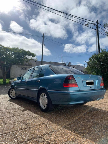 Imagen 14 de 20 de Mercedes-benz 220 204000