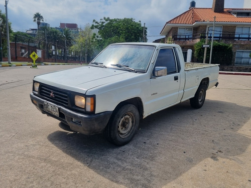 Imagen 9 de 12 de Mitsubishi L200 1998 2.5 Gl S/cab 4x2