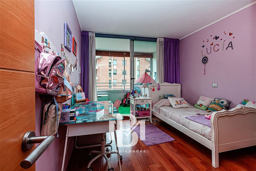 Departamento En Venta De 4 Dorm. En Las Condes