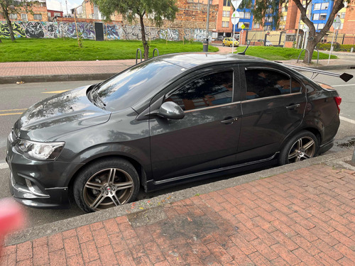 Chevrolet Sonic 1.6 Lt 4 p