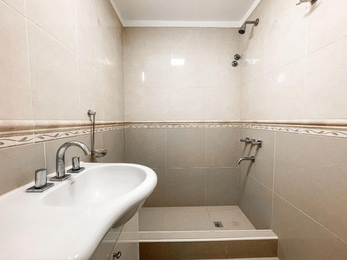 Casa En Venta - 2 Dormitorios 3 Baños - Cochera - 303mts2 - Mar Del Plata