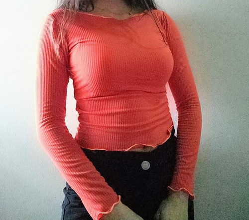 Imagen 1 de 1 de Blusas De Dama De Tela Acanelada. Talla Única