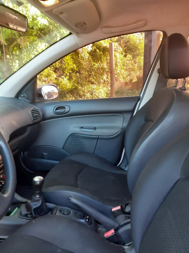 Peugeot 207 Compact