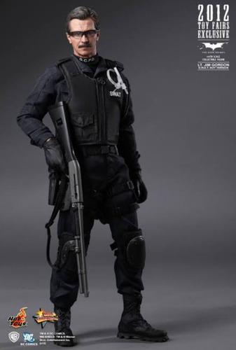 Hot Toys Jim Gordon Swat Batman Begins Dc Warner Comissário (Usado)