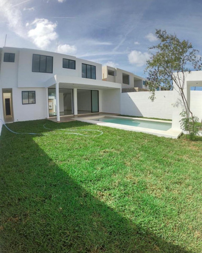 Casa En Venta Merida, Conkal Privada Praderas Del Mayab, Modelo 3, Doble Altura, Entrega Inmediata