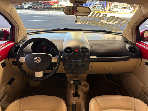 Volkswagen New Beetle 2.0 3p Automática