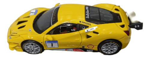 Ferrari 488 Challenge 2017 Escala 1:43 Caja Acrilica