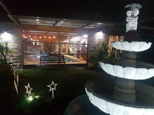 Imagen 2 de 30 de Casa Con Piscina Climatizada Alojamiento Y Para Realización De Eventos.