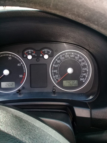 Imagen 7 de 12 de Volkswagen Bora 1.9 Tdi Trendline