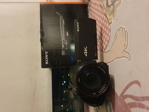 Imagen 3 de 3 de Handycam Sony Fdr Ax700