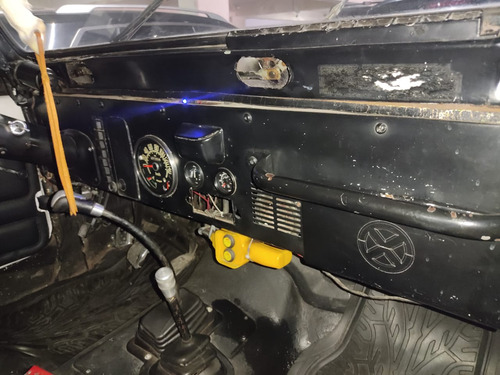 Jeep Cj-7 Renegade 1981 Clásico 4x4 Con Placas De Clasico