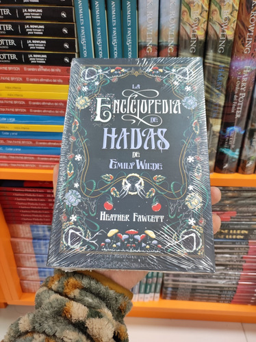 Libro La Enciclopedia De Hadas De Emily Wilde - Fawcett