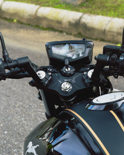 Tvs Apache Rtr 200 4v
