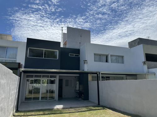 Imagen 17 de 25 de B° La Catalina - Duplex 3 Dormitorios! Oportunidad!!