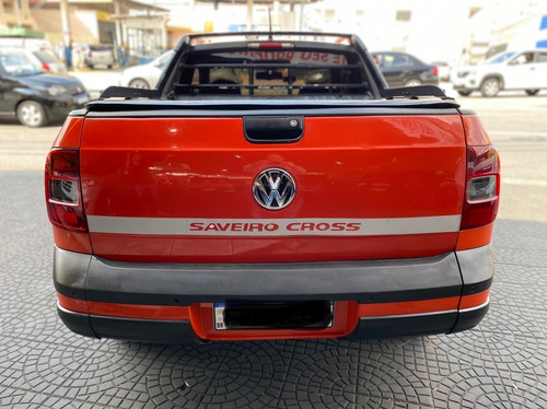 Imagem 3 de 9 de Volkswagen Saveiro 1.6 Cross Ce 16v 2015
