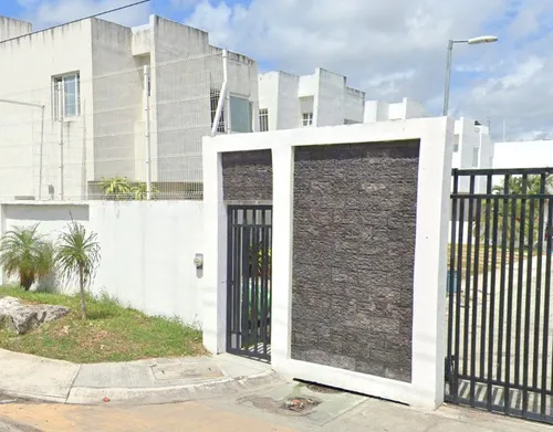 Sk01- Casa En Remate Bancario En Priv. Chinak Meru, Cancun, Qroo. (65% Debajo De Su Valor Comercial, Solo Recursos Propios)