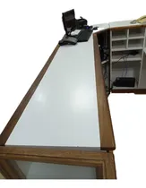 Comprar Mostrador Color Blanco Con Módulos Para Exhibición Y Venta.