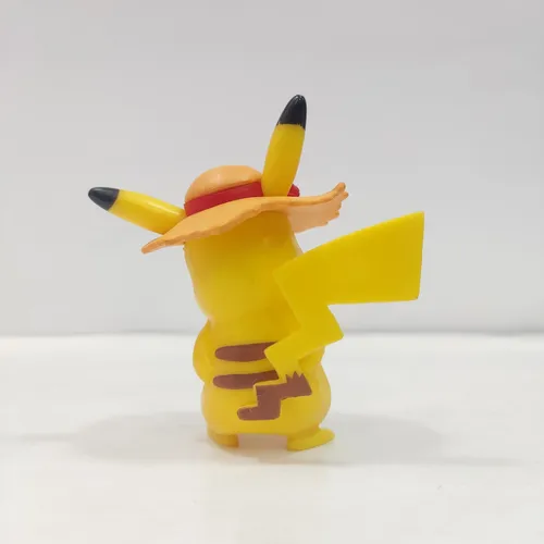 Pikachu Pokemon Lugia Slowbro Alakazam Chikorita Hunter Onix