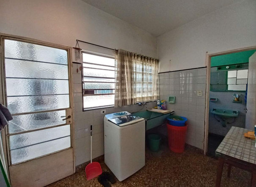 Venta Casa 5 Ambientes Con Galpón / Terraza / Balcón / Patio En Lote Propio En Mataderos