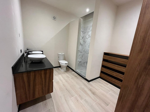 Oportunidad Casa En Venta En Cancun 4 Recamaras, Una En Pb. Cto De Servicio Con Baño