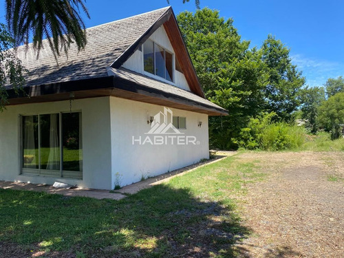 Casa En Venta De 5 Dorm. En Los Angeles