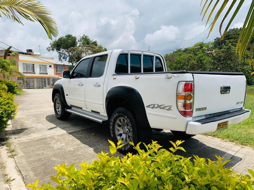 Mazda Bt-50 4x4 2500cc Tdi Mt Aa Ab Abs Dh Fe