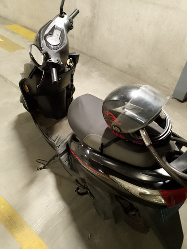 Motor 125 Color Negro Modelo Scooter