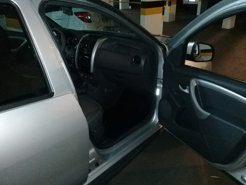 Renault Duster Oroch 1.6