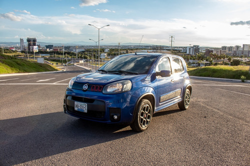 Imagen 7 de 15 de Fiat Uno Sporting Mtx 2016 Con Subwoofer