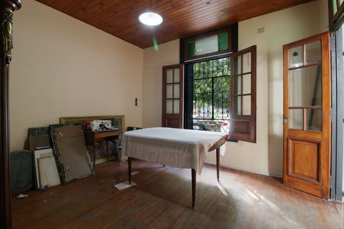 Ph Con Terraza Y Patio En Pasaje De Floresta