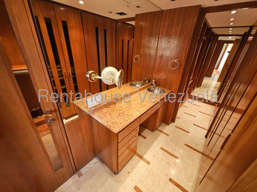 Apartamento En Venta Los Chorros
