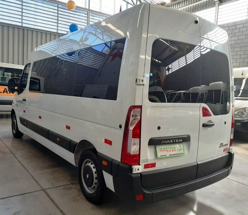 Imagem 2 de 11 de Renault Master