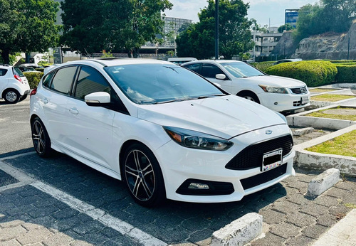 Ford Focus 2.0 St Mt