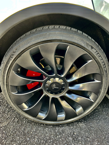 Tesla Model Y Performance Dual Motor