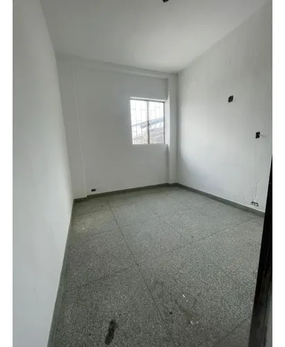Venta De Galpón En Sarria (m.e)