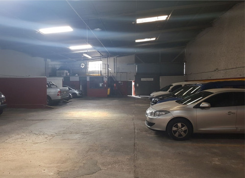 Venta Parking Con Renta 459 M2 - 23 Lugares - Centro