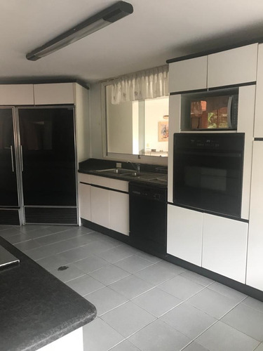 Imagen 10 de 24 de Venta De Apartamento Duplex En Los Naranjos De Las Mercedes