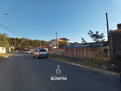 Imagem 2 de 7 de Terreno À Venda Por R$ 1.000.000,00 No Bairro Santo Inácio - Curitiba / Pr - Te0253