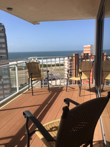 Imagen 15 de 17 de Apartamento En Venta De 2 Dormitorios C/ Cochera En Punta Shopping