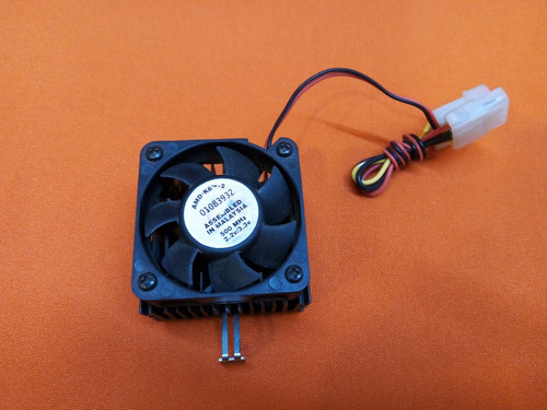 Processador Amd K6-2/500mhz Versão Com Cooler E Dssipador (Usado)