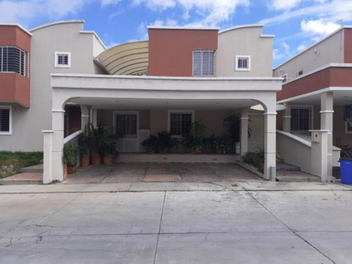 Imagen 6 de 30 de Casa En Venta En Ciudad Roca Barquisimeto, Cocina Equipada, Parque Infantil, Gimnasio Operativo, Cod 22-5117, Inf 04245943684, J20