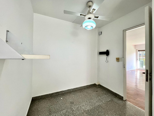 Luminoso Departamento En Venta, 4 Ambientes Con Balcón - Martínez
