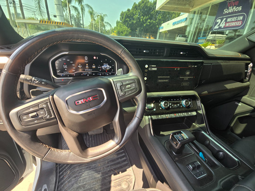 Gmc Sierra At4 V8 4x4
